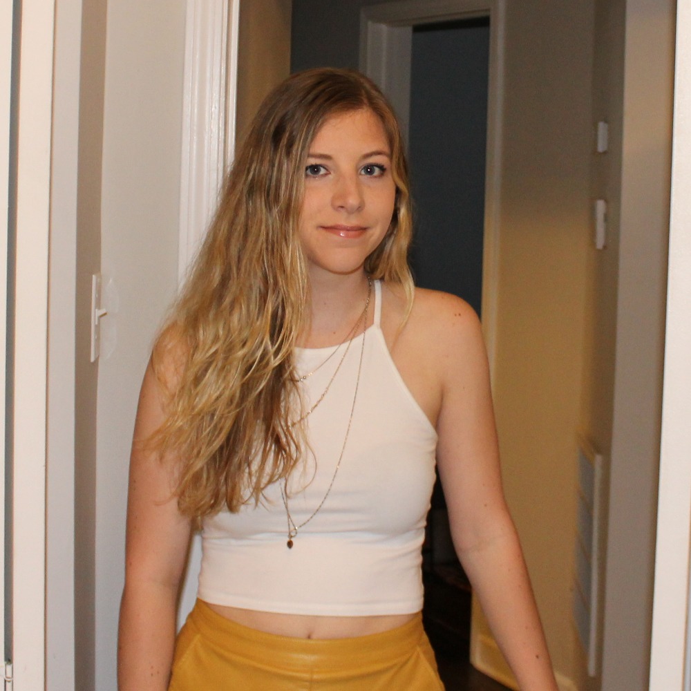 Meet your Posher, Monica